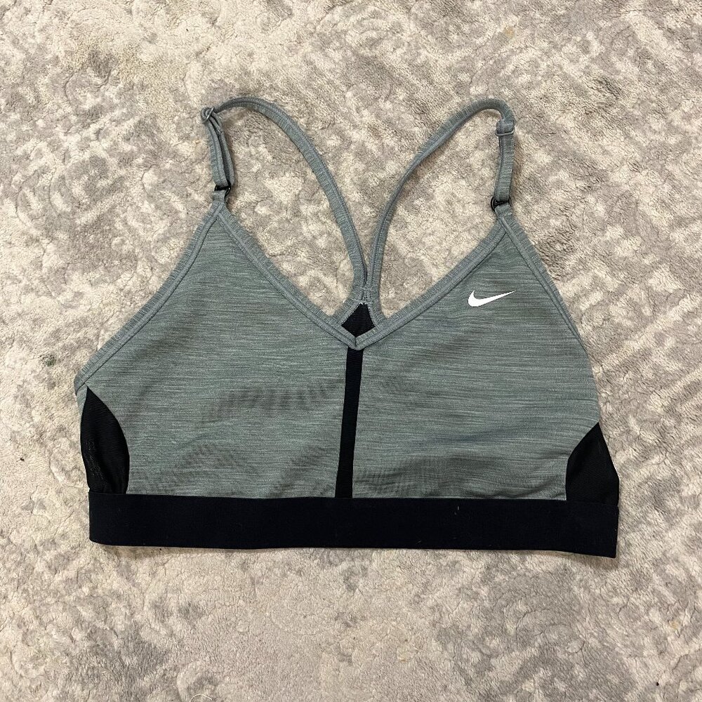 Nike Indy V-Neck Sports Bra